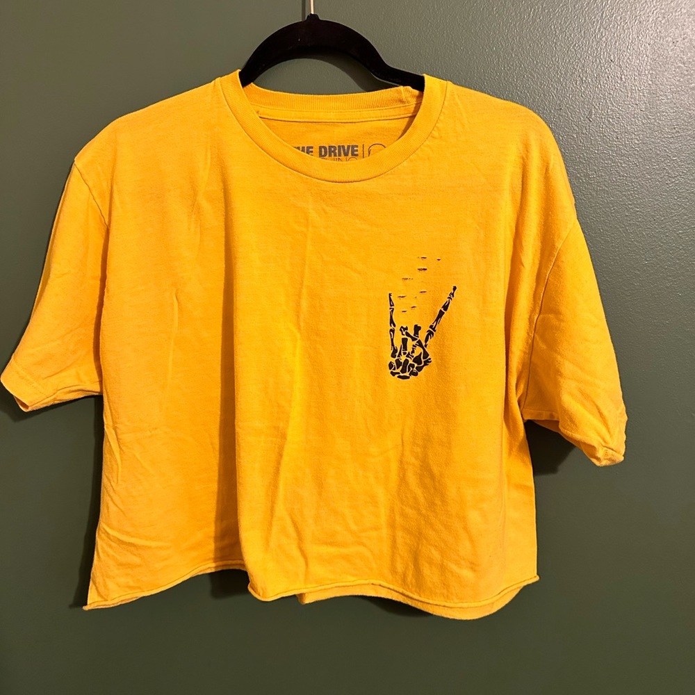 Cropped, graphic t-shirt.